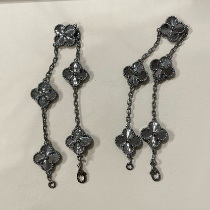 [Triumph Jewelry]CLOVER 5 MOTIF BLACK BRACELET