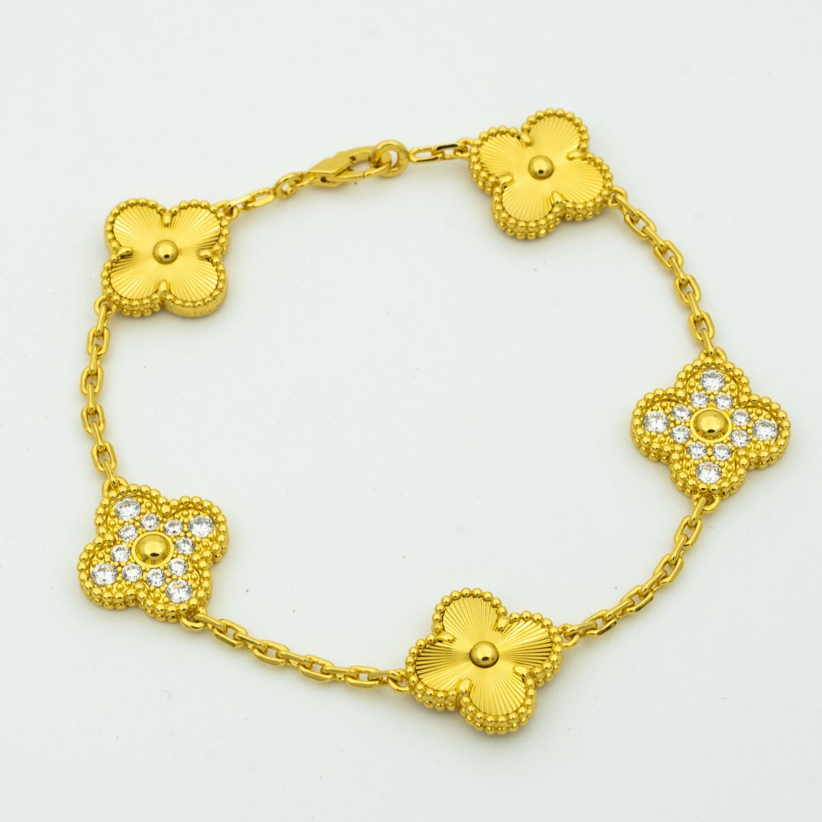 [Triumph Jewelry] CLOVER 5 MOTIF LASER BRACELET COLLECTION