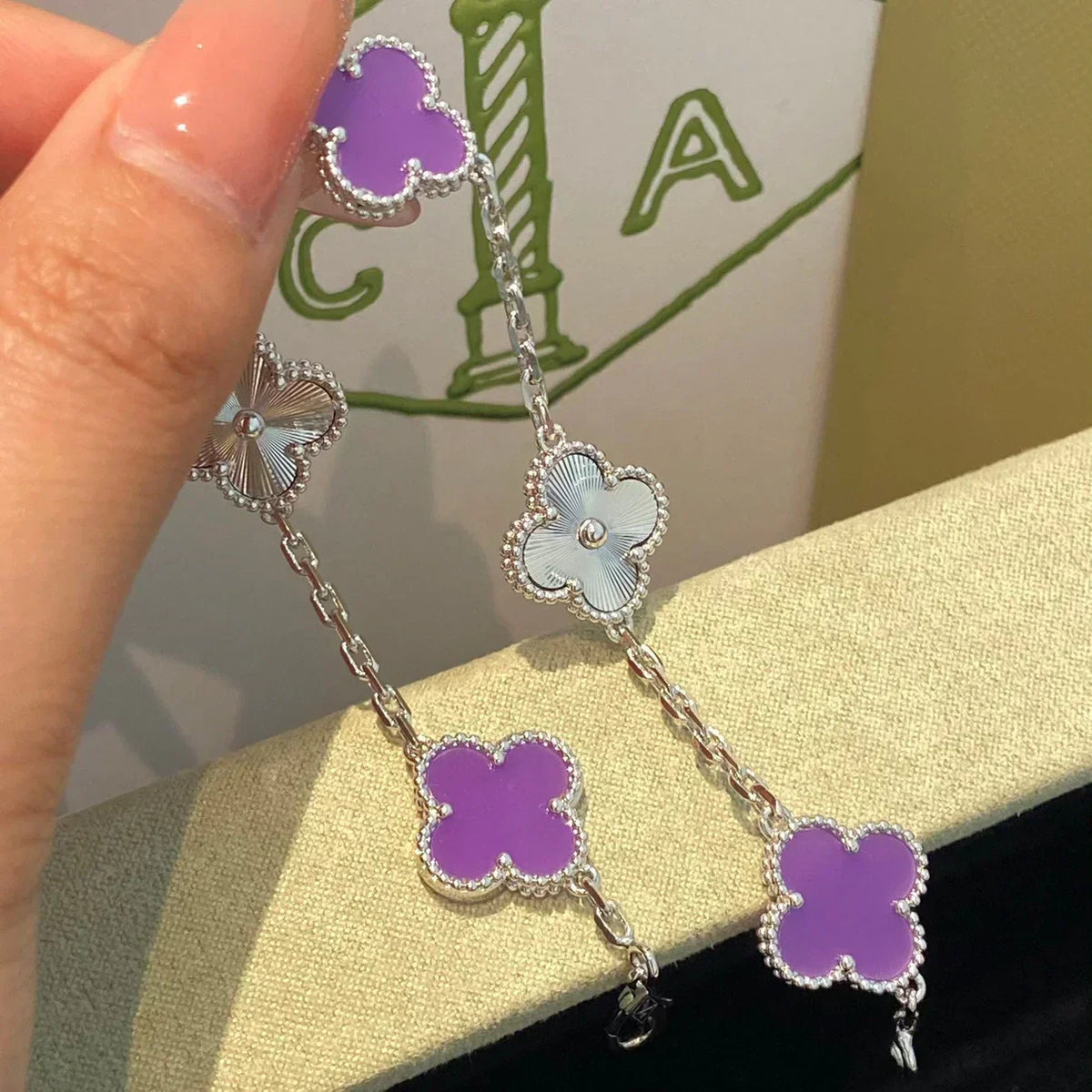 [Triumph Jewelry] CLOVER 5 MOTIF VIOLET BRACELET COLLECTION