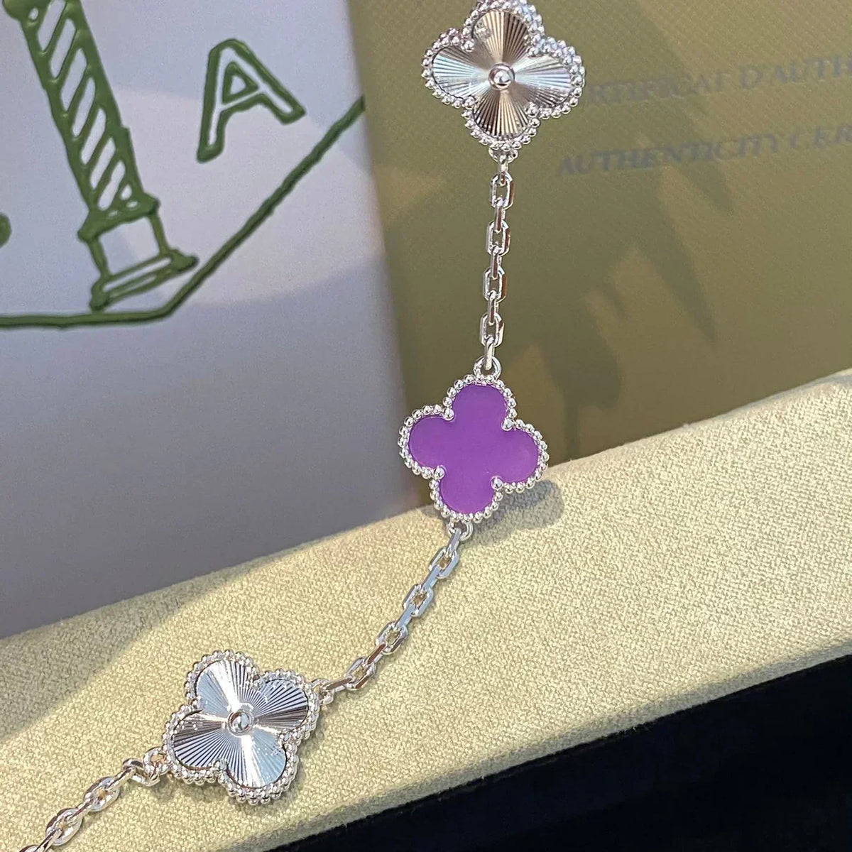 [Triumph Jewelry] CLOVER 5 MOTIF VIOLET BRACELET COLLECTION