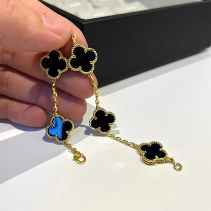 [Triumph Jewelry] CLOVER 5 MOTIF ONYXS BRACELET COLLECTION
