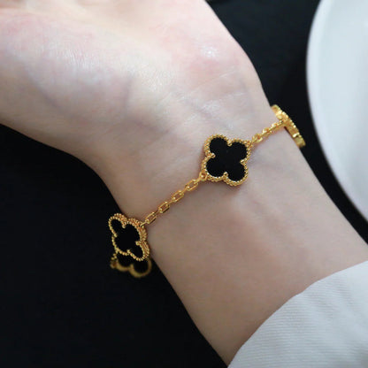 [Triumph Jewelry] CLOVER 5 MOTIF ONYXS BRACELET COLLECTION
