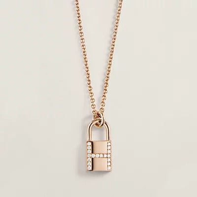 [Triumph Jewelry]HM ADVANCED NICHE LOCK HEAD NECKLACE DIAMONDS