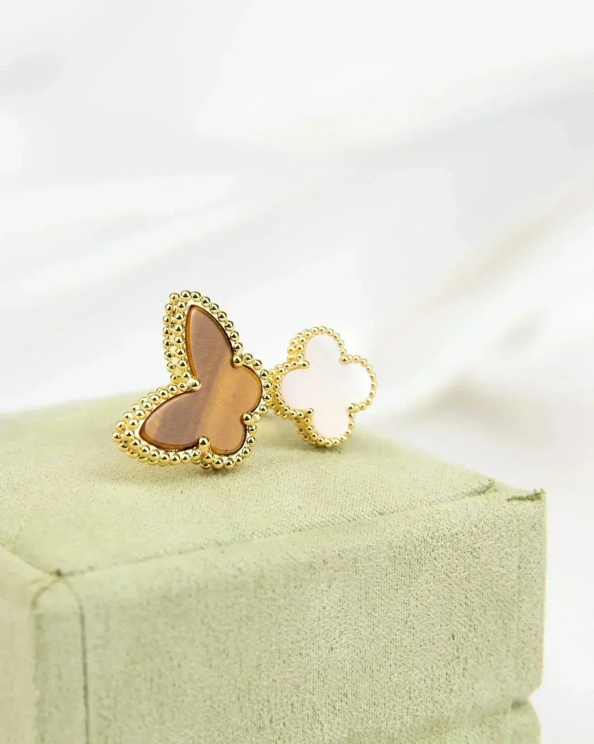 [Triumph Jewelry]LUCKY BETWEEN THE FINGER RING