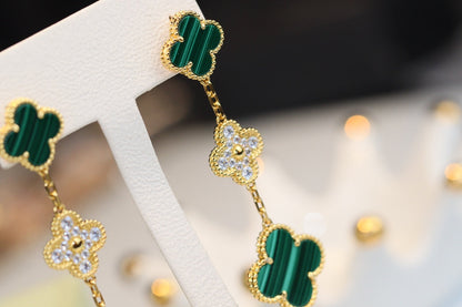 [Triumph Jewelry]CLOVER EARRINGS GOLD MALACHITE DIAMOND 3 MOTIF
