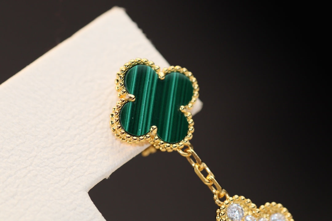 [Triumph Jewelry]CLOVER EARRINGS GOLD MALACHITE DIAMOND 3 MOTIF