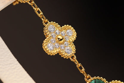 [Triumph Jewelry]CLOVER EARRINGS GOLD MALACHITE DIAMOND 3 MOTIF