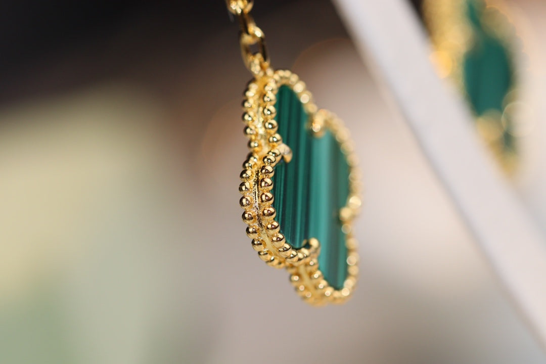 [Triumph Jewelry]CLOVER EARRINGS GOLD MALACHITE DIAMOND 3 MOTIF
