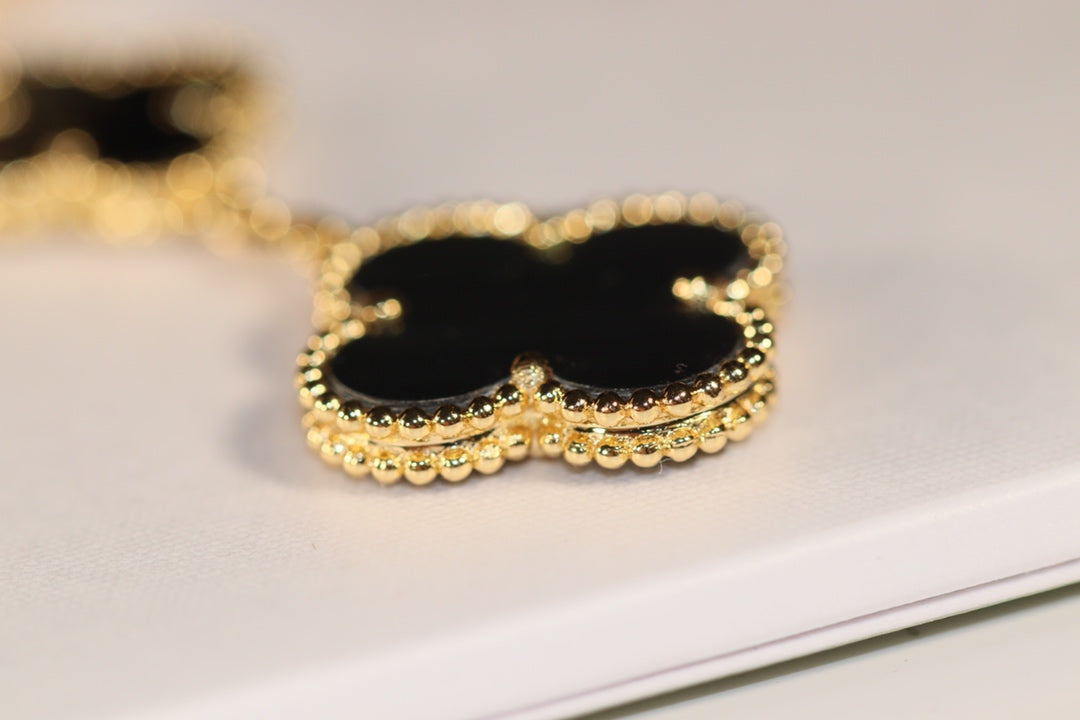 [Triumph Jewelry]CLOVER EARRINGS GOLD ONYX MOP 3 MOTIF