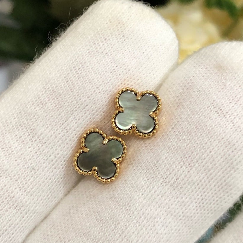 [Triumph Jewelry]CLOVER MINI GOLD EARRINGS