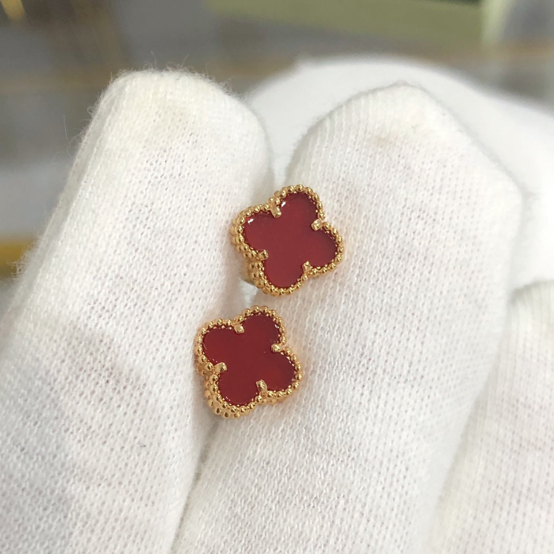 [Triumph Jewelry]CLOVER MINI GOLD EARRINGS