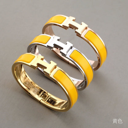 [Triumph Jewelry]H YELLOW BRACELET