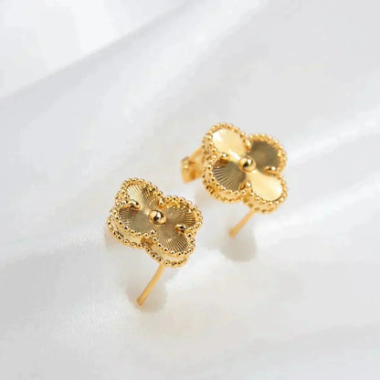 [Triumph Jewelry]CLOVER MEDIUM 1 MOTIFS LASER EARRINGS