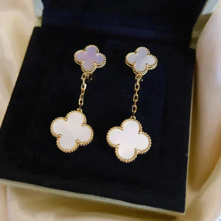 [Triumph Jewelry]CLOVER 2 MOTIF WHITE MOP EARRINGS