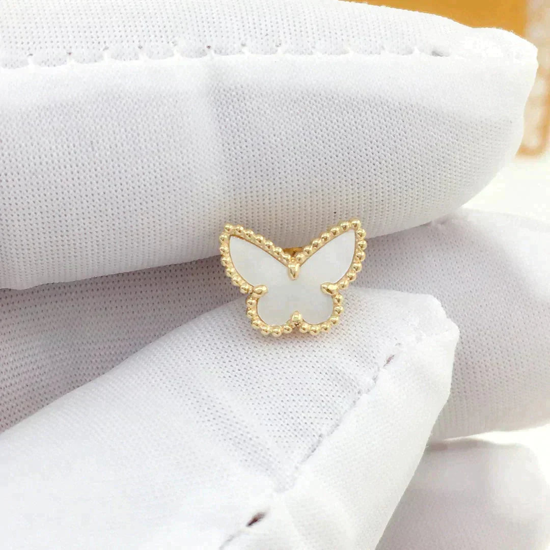[Triumph Jewelry]SWEET BUTTERFLY MOP EARSTUDS