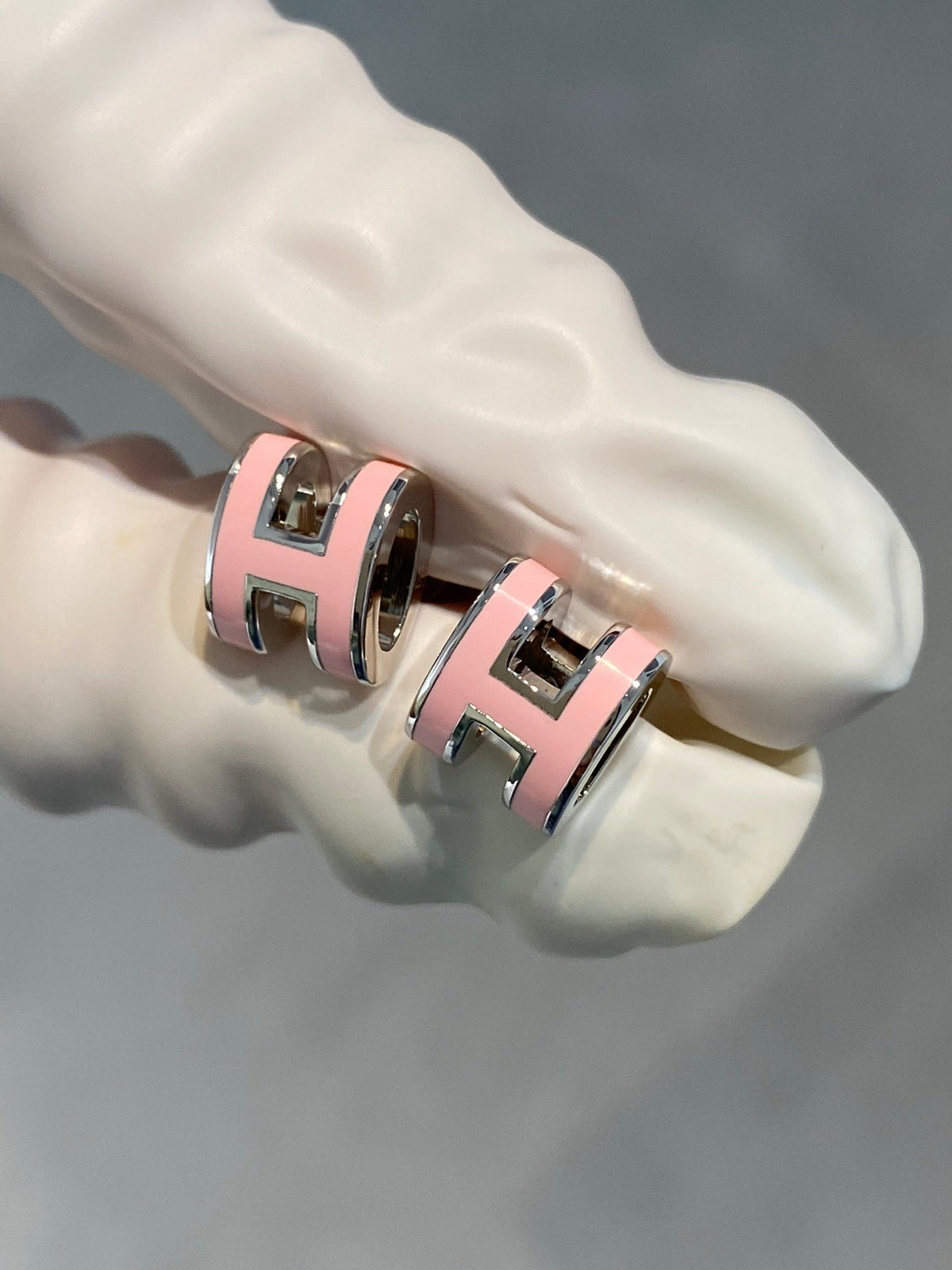 [Triumph Jewelry]MINI POP H SILVER EARRINGS PINK