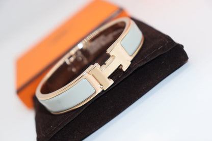 [Triumph Jewelry]H LIGHT BLUE BRACELET