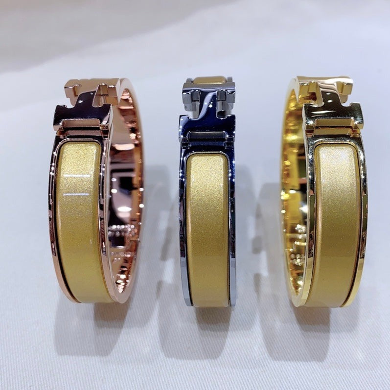[Triumph Jewelry]H CHAMPAGNE BRACELET