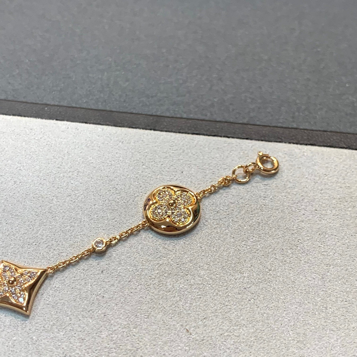 [Triumph Jewelry]STAR AND SUN 4 MOTIFS GOLD DIAMONDS BRACELET