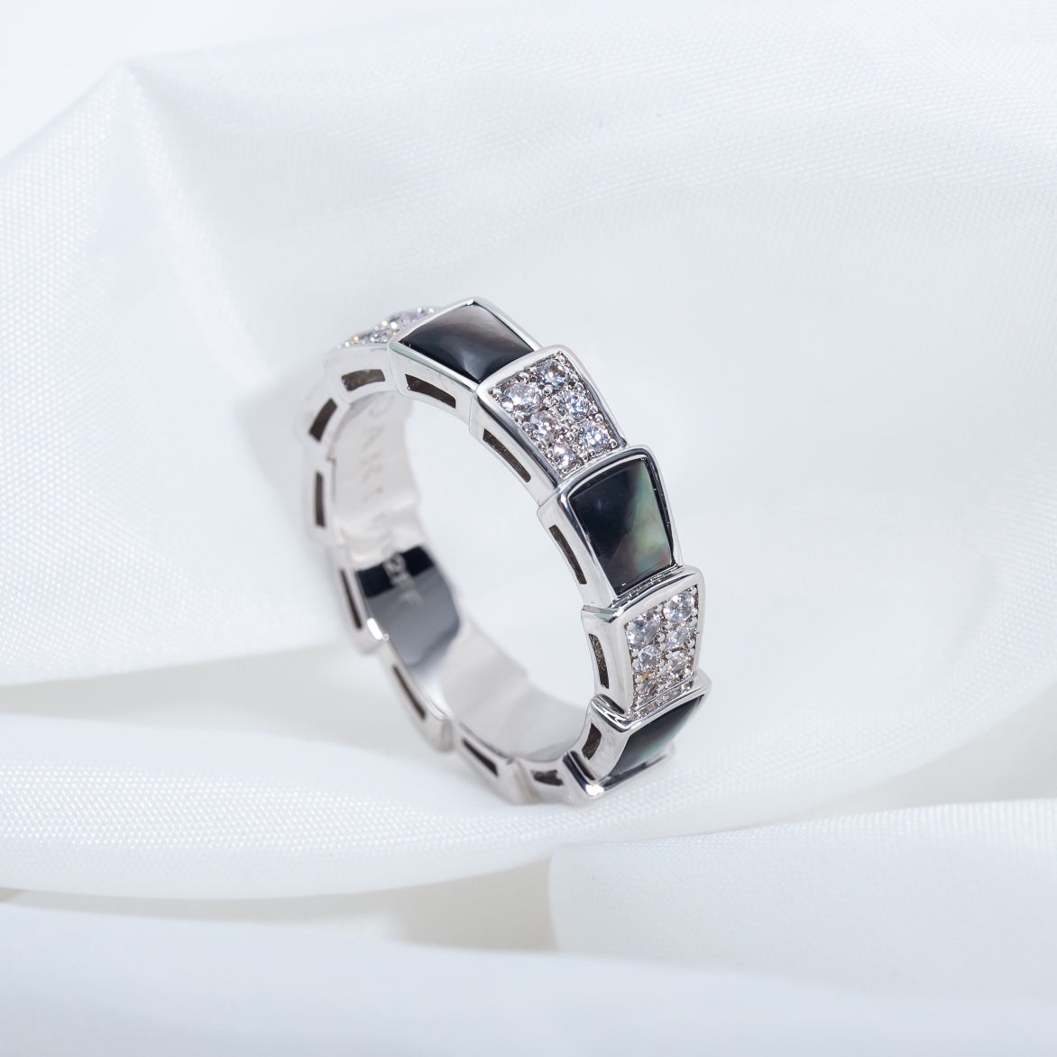 [Triumph Jewelry]SERPENTI RING SILVER DIAMOND BLACK MOP 4MM