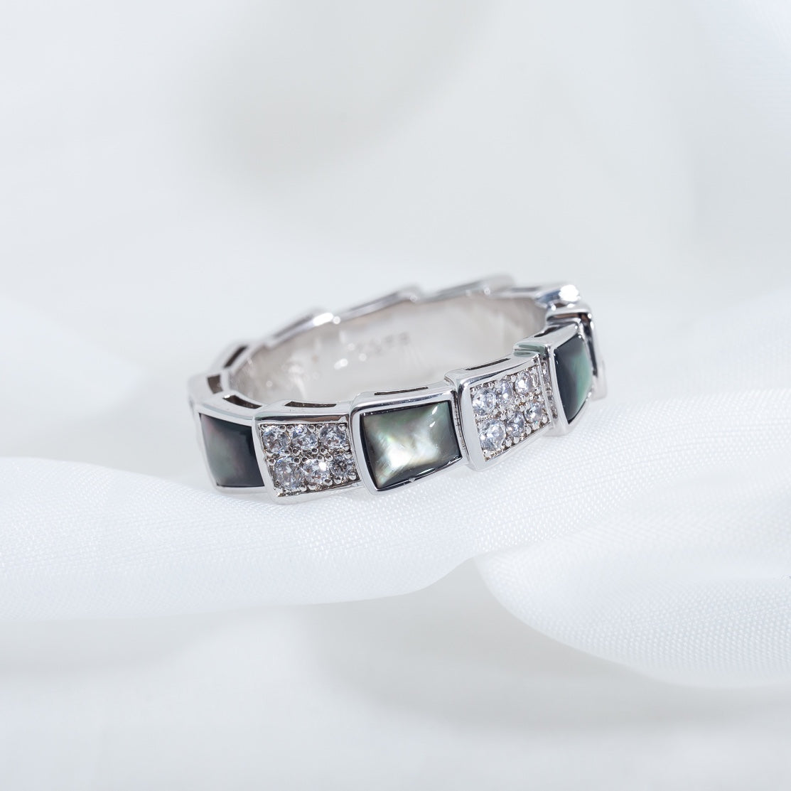[Triumph Jewelry]SERPENTI RING SILVER DIAMOND BLACK MOP 4MM