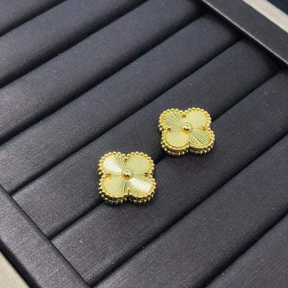 [Triumph Jewelry]CLOVER MINI 9.5MM LASER EARRINGS