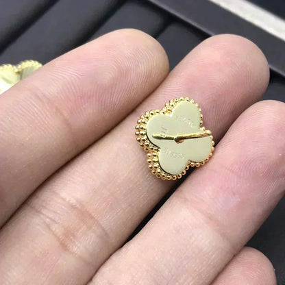 [Triumph Jewelry]CLOVER MINI 9.5MM LASER EARRINGS