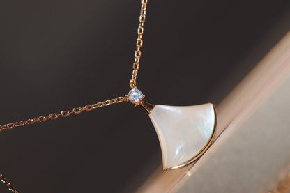 [Triumph Jewelry]DREAM NECKLACE WHITE MOP PINK GOLD 1 DIAMOND
