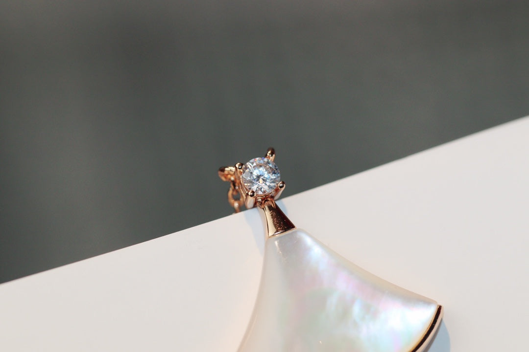 [Triumph Jewelry]DREAM NECKLACE WHITE MOP PINK GOLD 1 DIAMOND