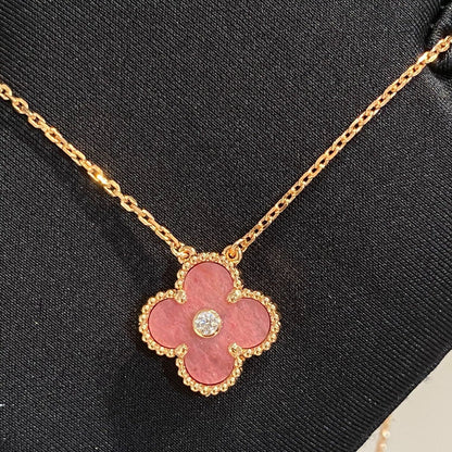 [Triumph Jewelry]CLOVER 15MM DIAMOND RHODONITE NECKLACE