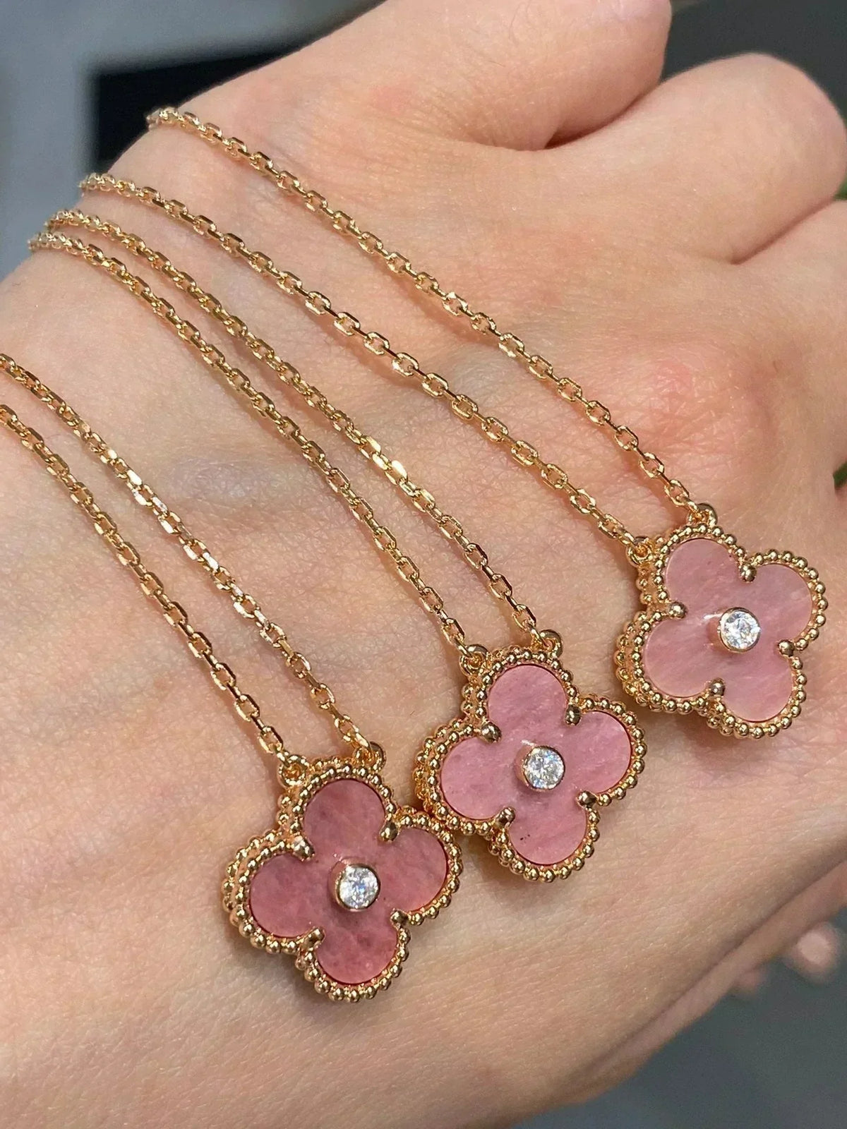 [Triumph Jewelry]CLOVER 15MM DIAMOND RHODONITE NECKLACE