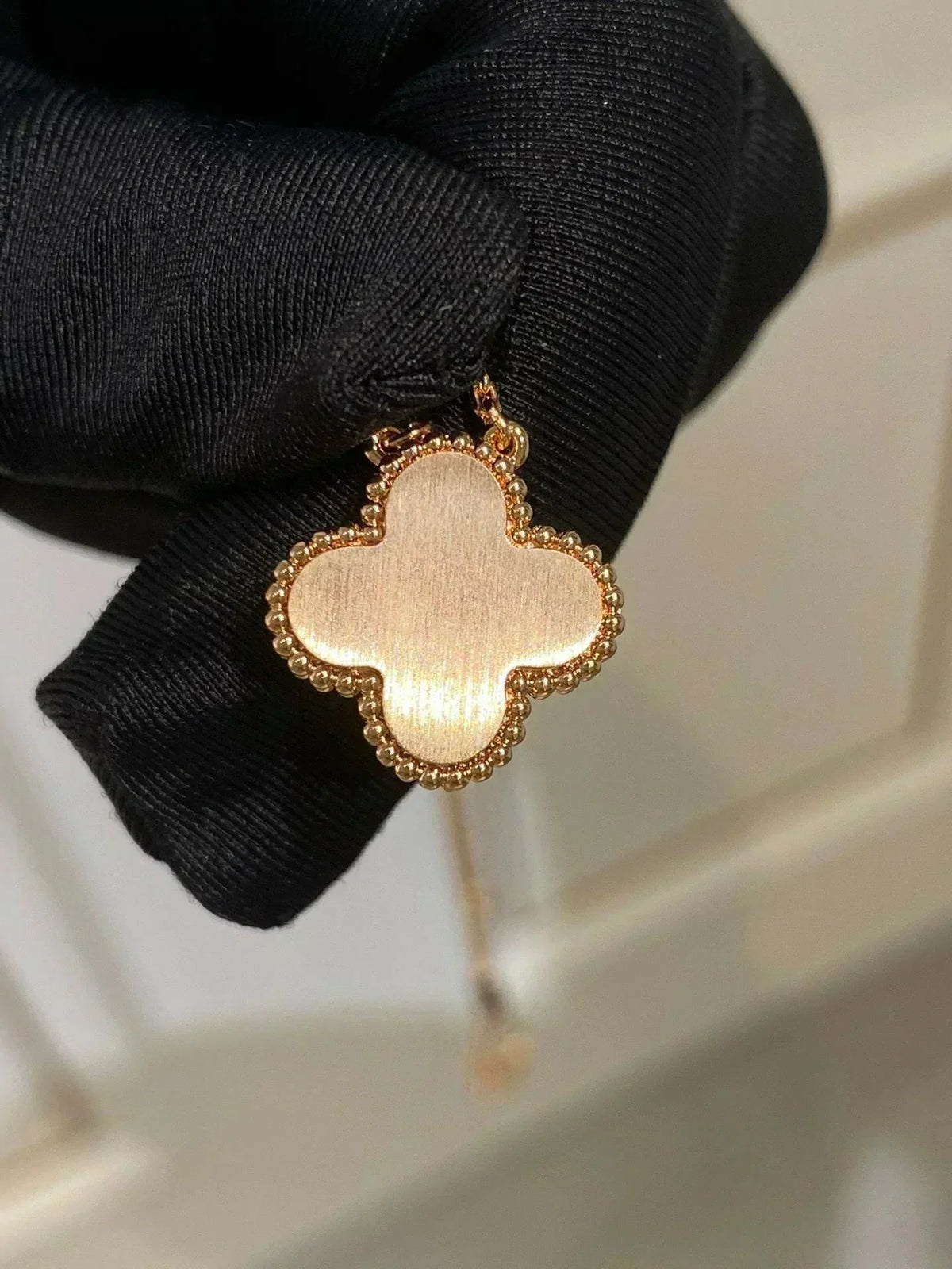 [Triumph Jewelry]CLOVER 15MM DIAMOND RHODONITE NECKLACE