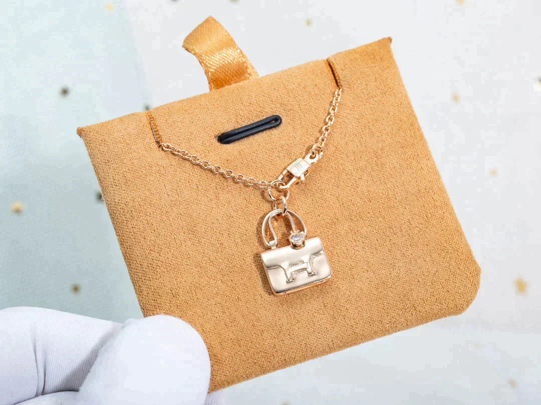 [Triumph Jewelry]AMULETTE PEDANT ROSE GOLD NECKLACE
