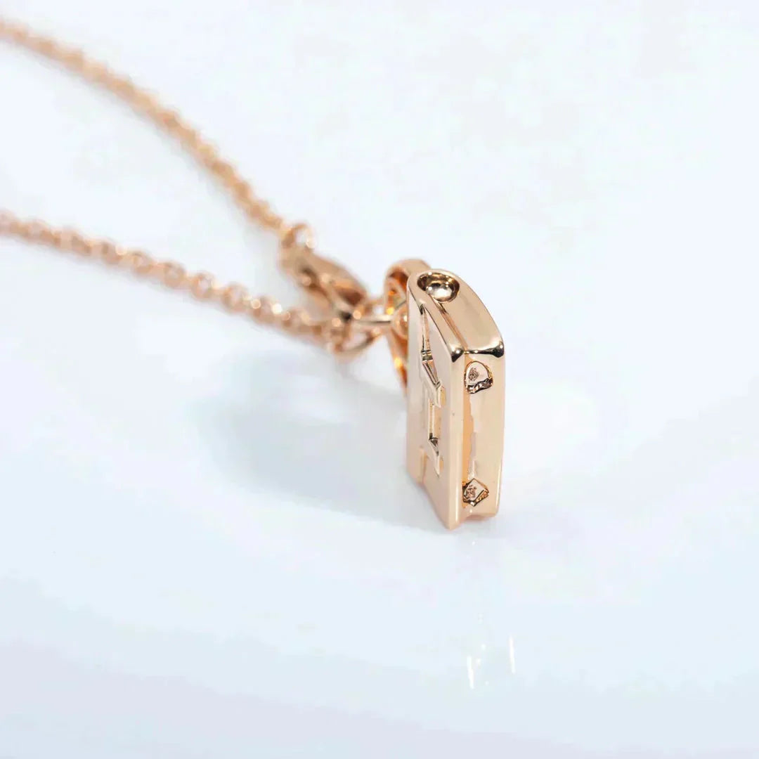 [Triumph Jewelry]AMULETTE PEDANT ROSE GOLD NECKLACE