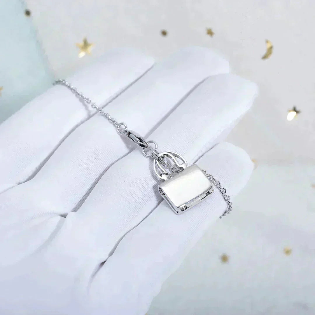 [Triumph Jewelry]AMULETTE PEDANT SILVER NECKLACE