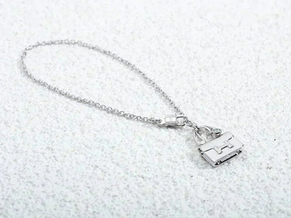 [Triumph Jewelry]AMULETTE PEDANT SILVER NECKLACE
