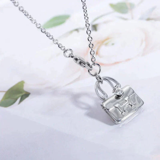 [Triumph Jewelry]AMULETTE PEDANT SILVER NECKLACE