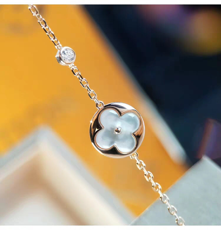[Triumph Jewelry]SUN MOP GOLD 1 DIAMOND NECKLACE