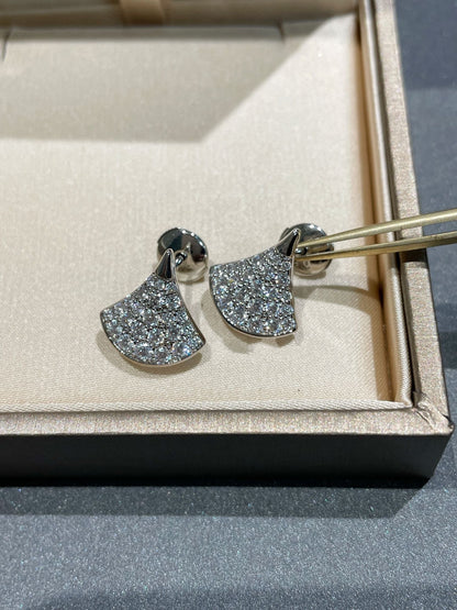 [Triumph Jewelry]DREAM STUD EARRINGS DIAMOND