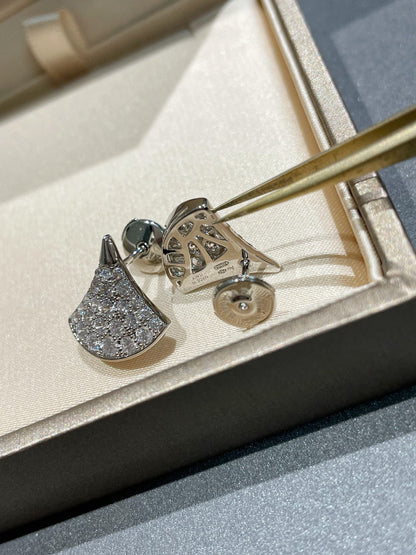 [Triumph Jewelry]DREAM STUD EARRINGS DIAMOND