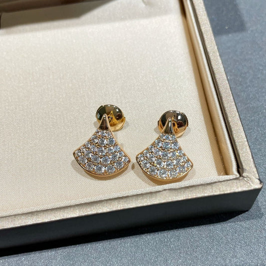 [Triumph Jewelry]DREAM STUD EARRINGS DIAMOND