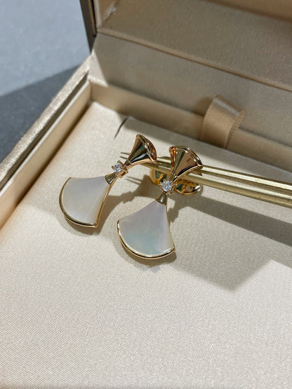 [Triumph Jewelry]DREAM MOP 1 DIAMOND EARRINGS