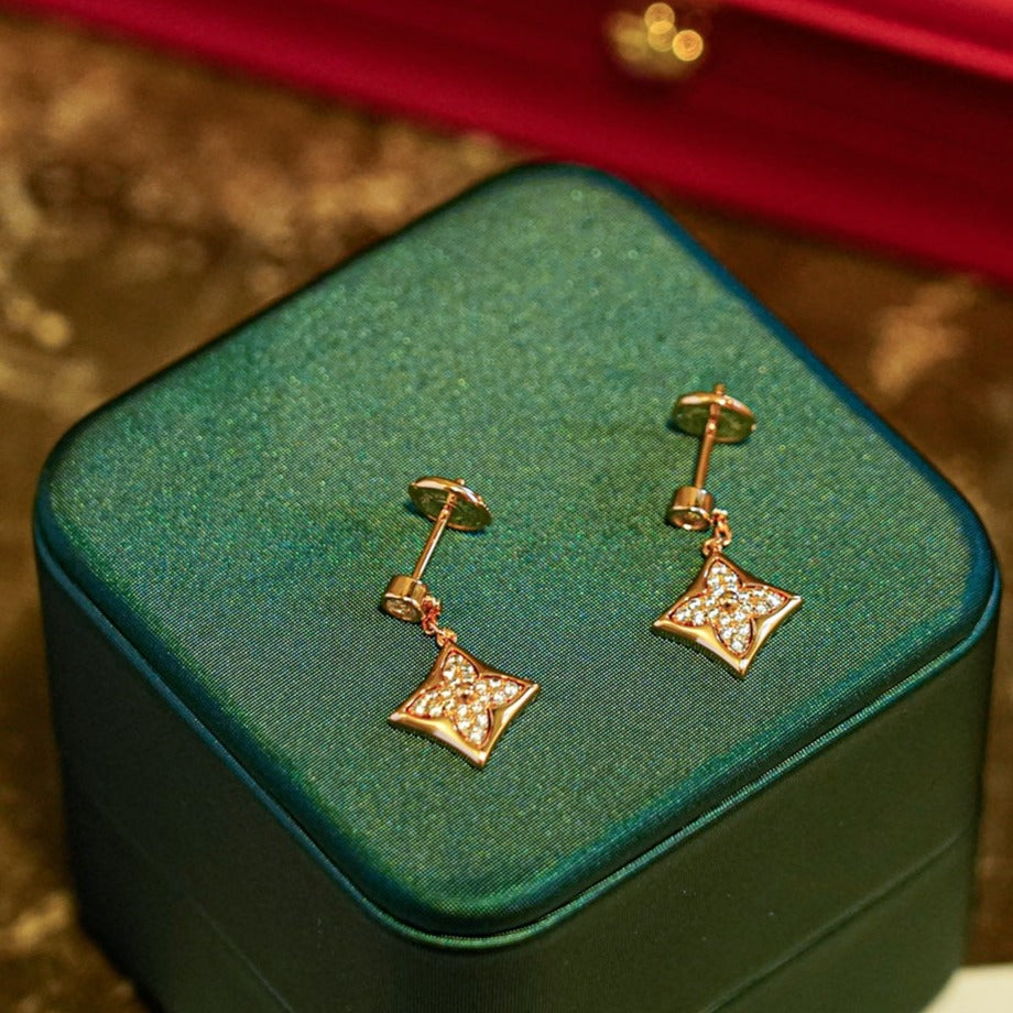[Triumph Jewelry]STAR DIAMONDS EARRINGS GOLD