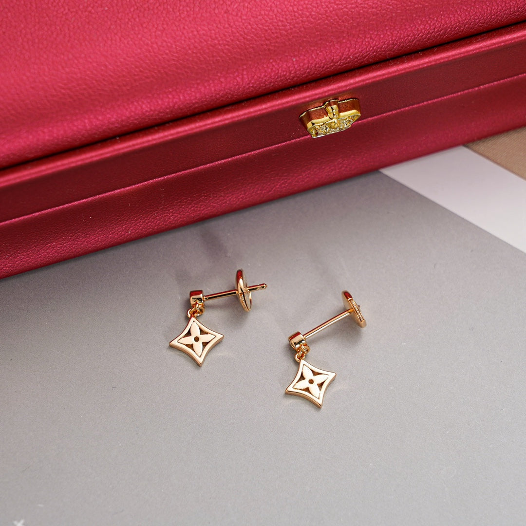 [Triumph Jewelry]STAR EARRINGS GOLD