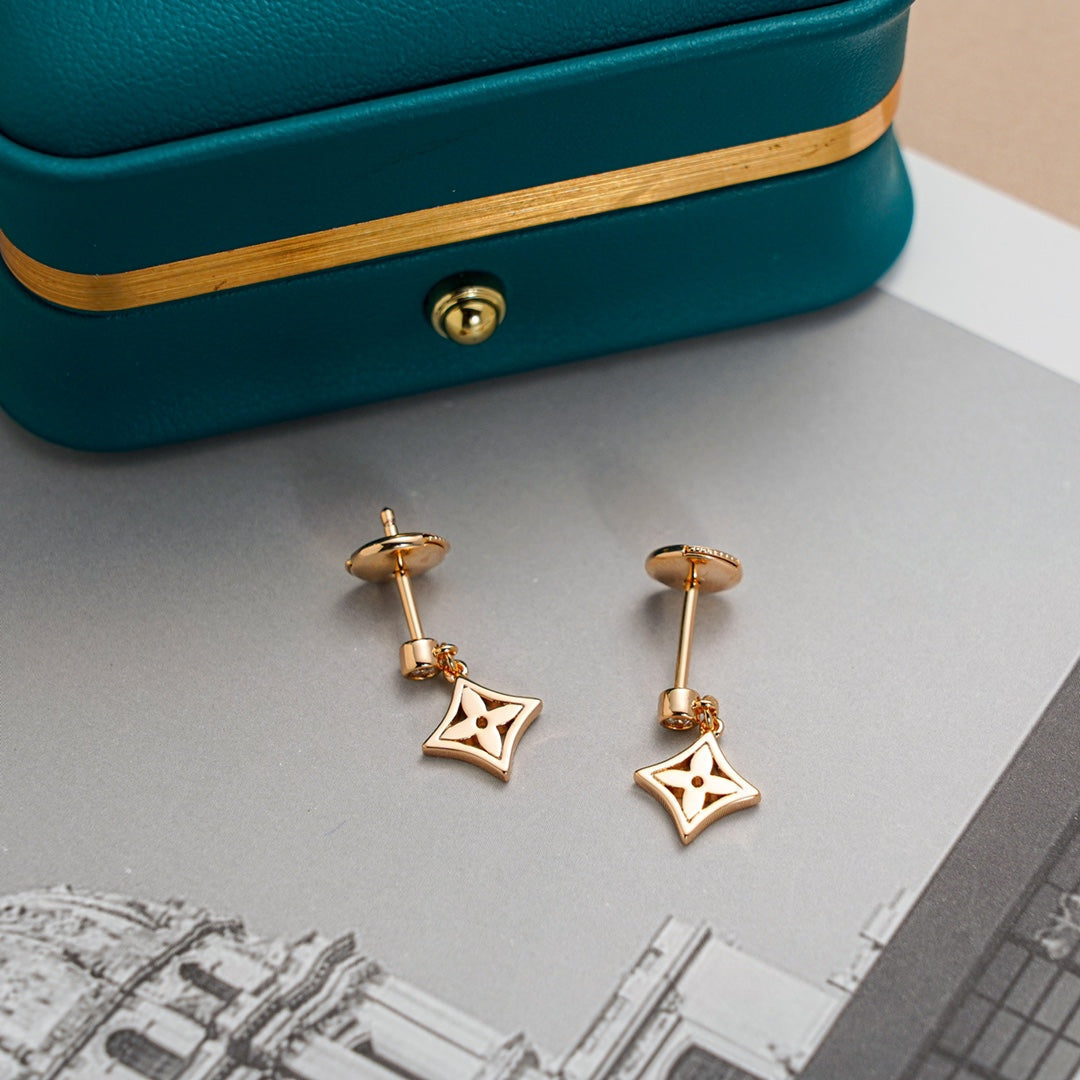 [Triumph Jewelry]STAR EARRINGS GOLD