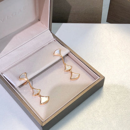 [Triumph Jewelry]DREAM EARRINGS 3 MOTIFS DIAMOND MOP PINK GOLD