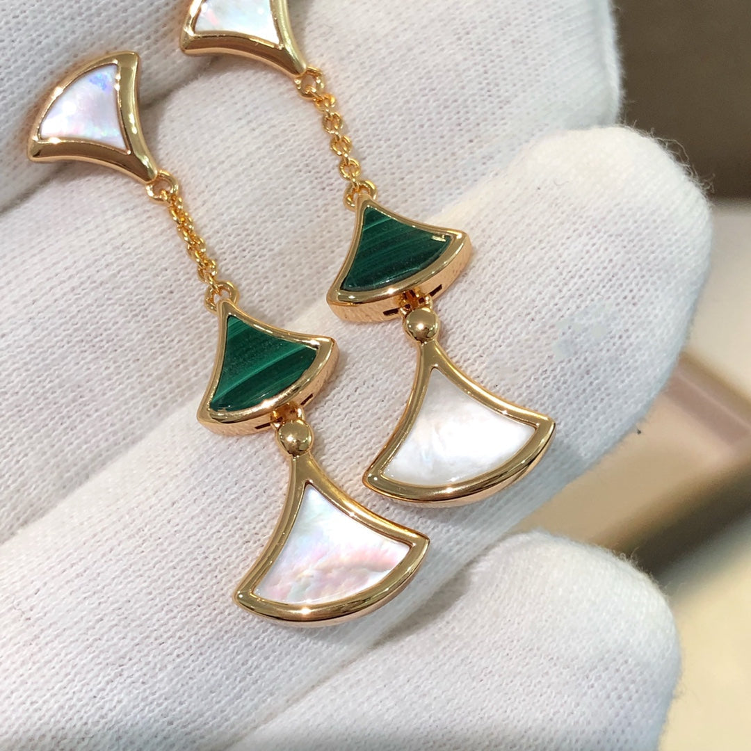 [Triumph Jewelry]DREAM EARRINGS 3 MOTIFS MALACHITE MOP PINK GOLD