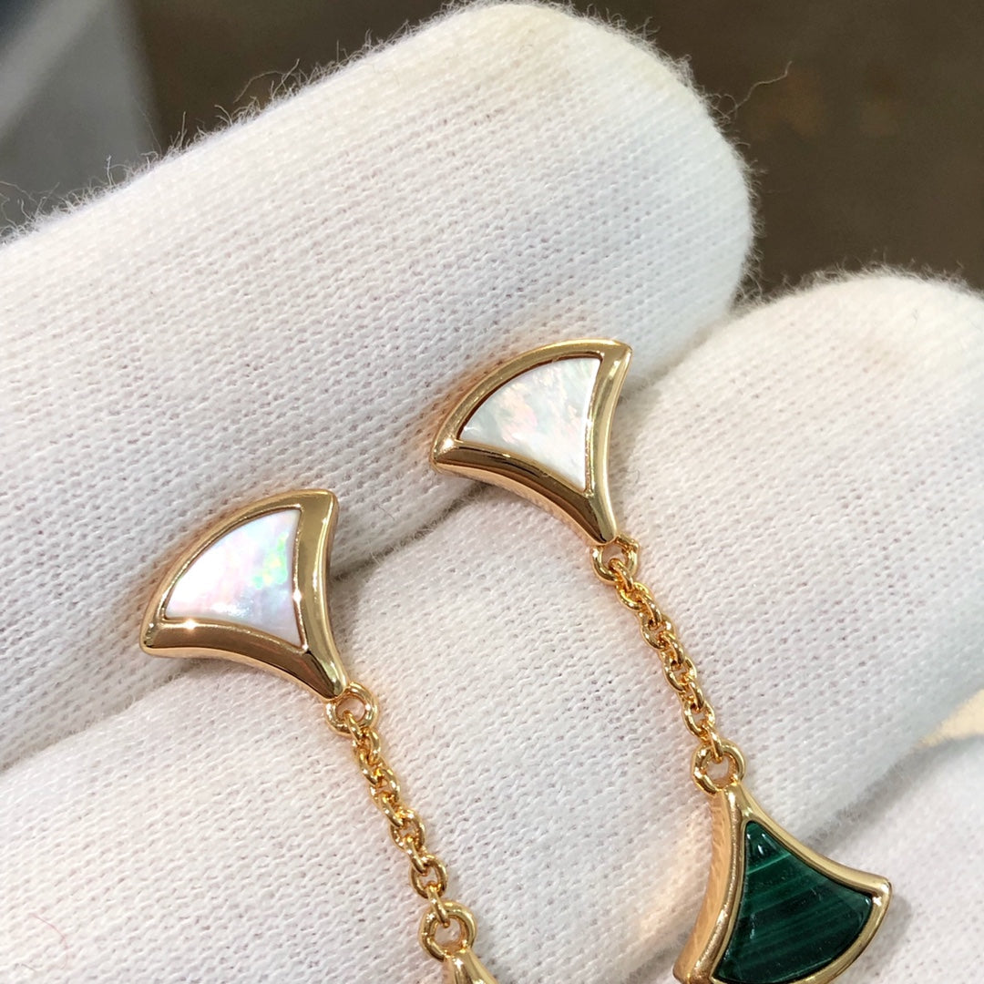 [Triumph Jewelry]DREAM EARRINGS 3 MOTIFS MALACHITE MOP PINK GOLD