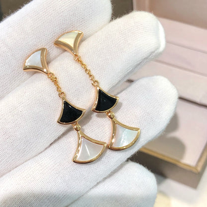[Triumph Jewelry]DREAM EARRINGS 3 MOTIFS ONYX MOP PINK GOLD