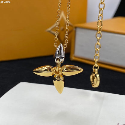 [Triumph Jewelry]LOUISETTE PEDANT GOLD NECKLACE